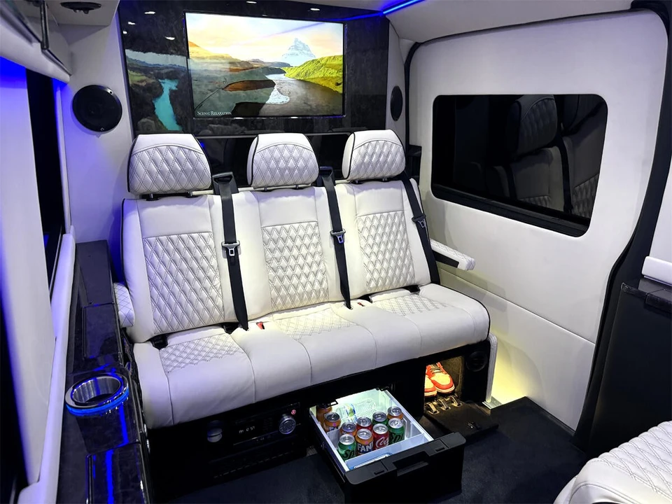 2024 Ford Transit - Image 11 of 21