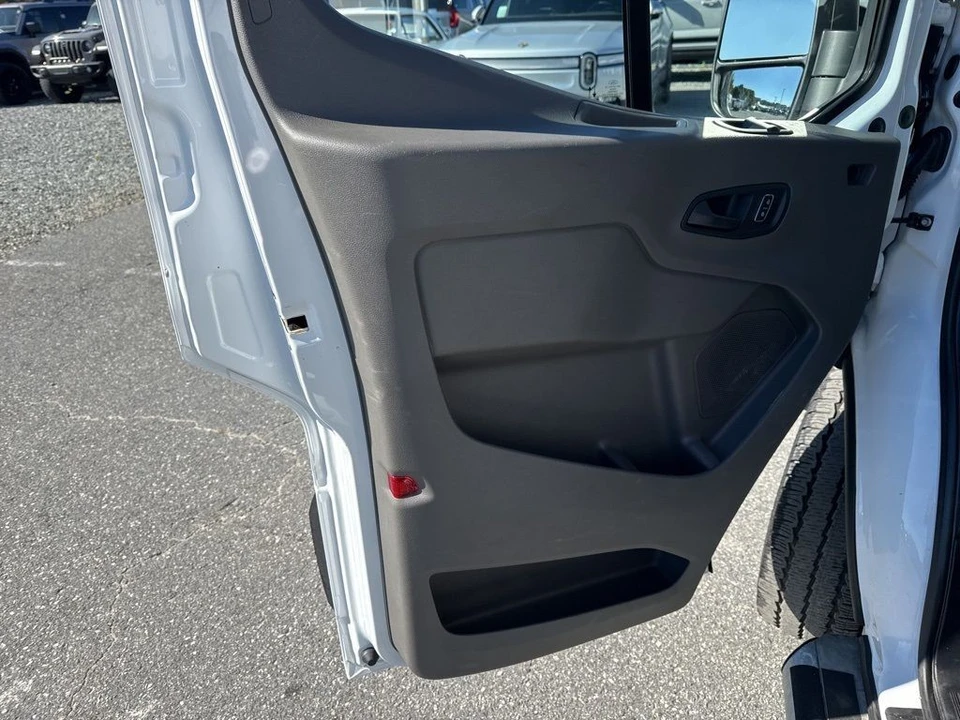 2024 Ford Transit - Image 19 of 28