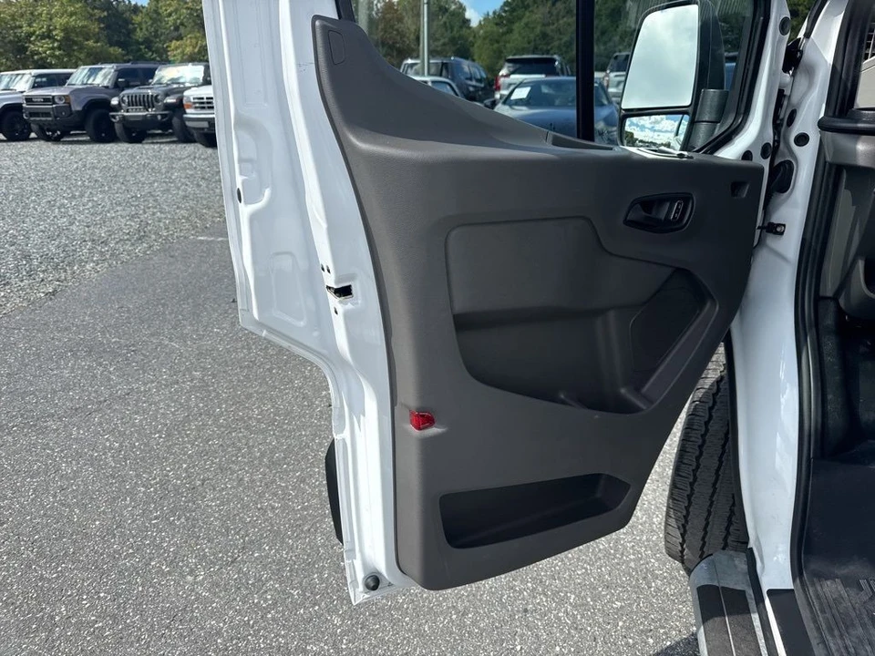 2024 Ford Transit - Image 19 of 28