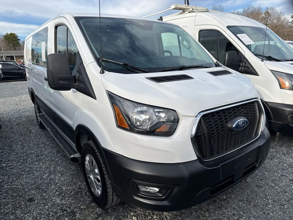 2024 Ford Transit - Image 2 of 4