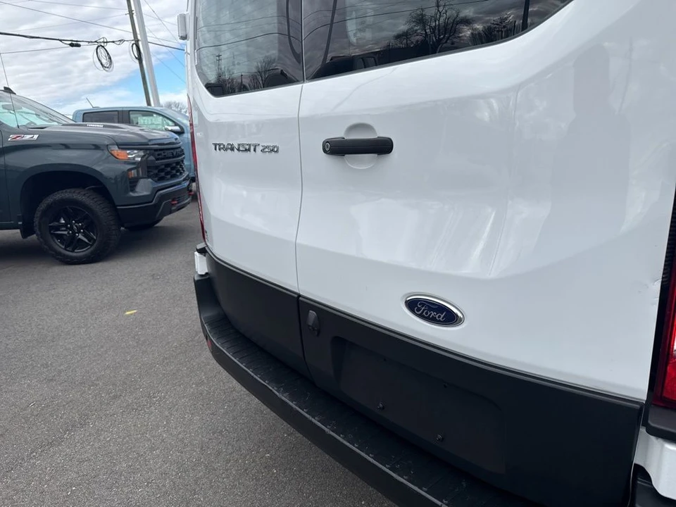 2024 Ford Transit - Image 26 of 31
