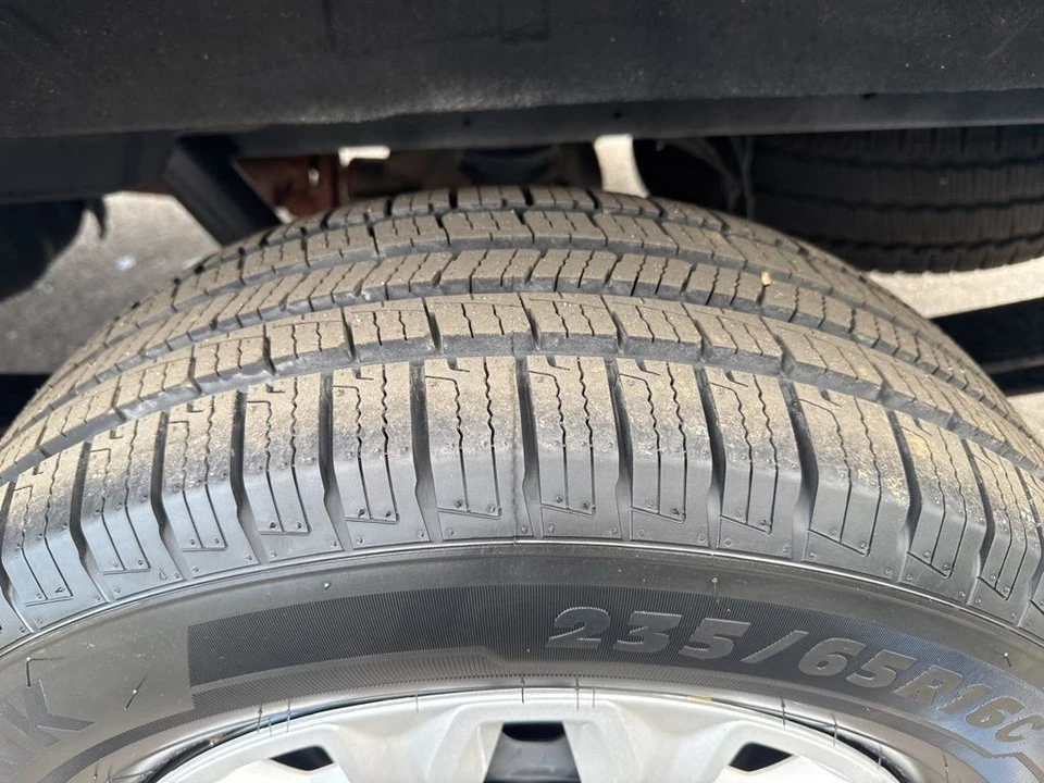 2024 Ford Transit - Image 28 of 31