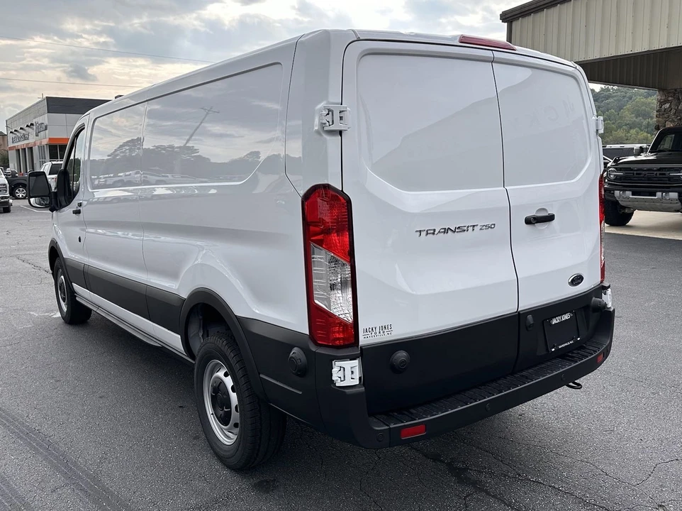 2024 Ford Transit - Image 8 of 21