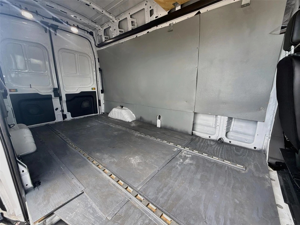 2024 Ford Transit - Image 17 of 31