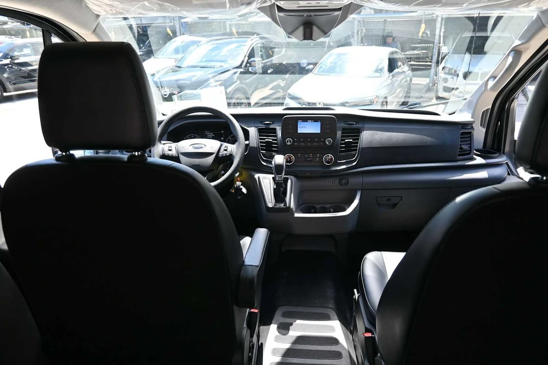 2024 Ford Transit - Image 28 of 31