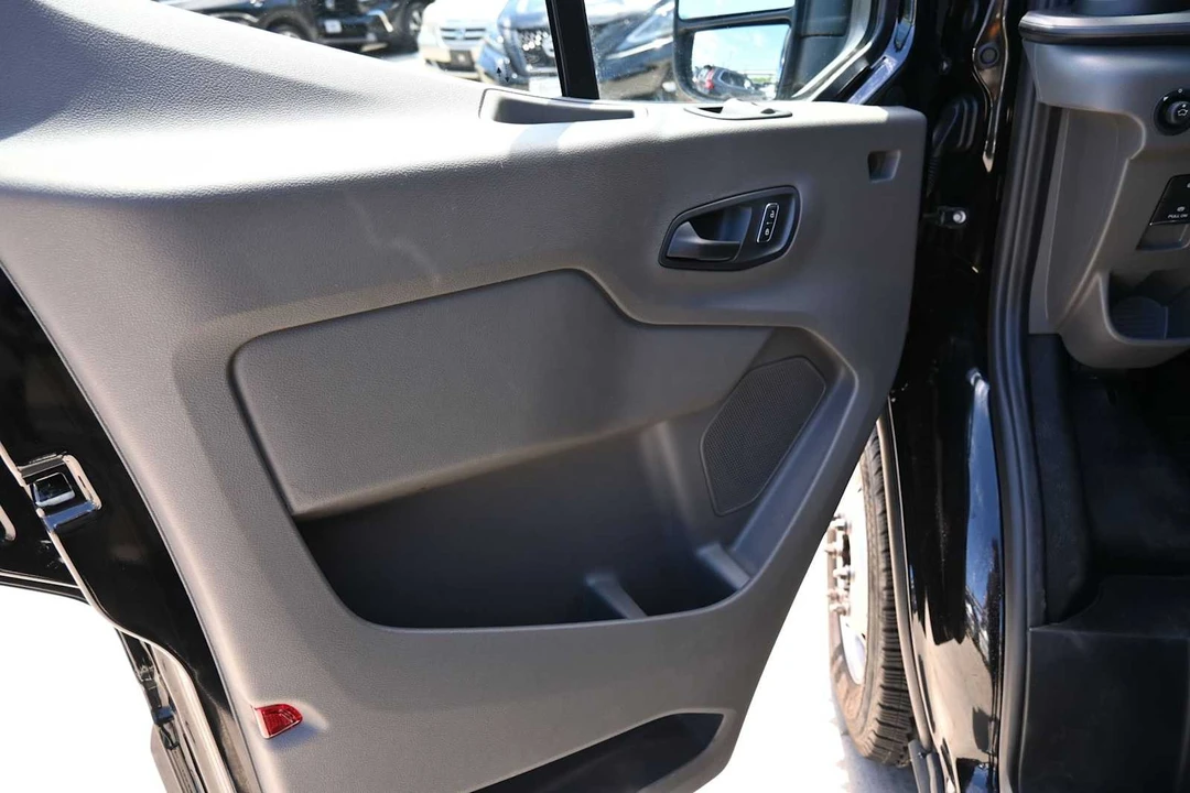2024 Ford Transit - Image 15 of 31