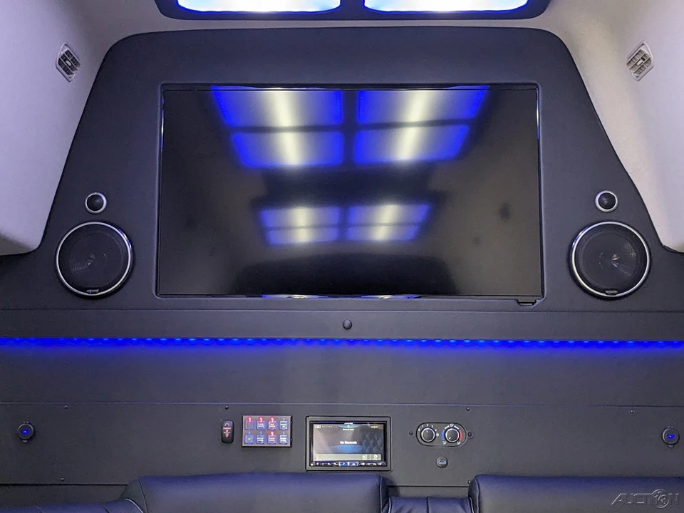 2024 Ford Transit - Image 18 of 24