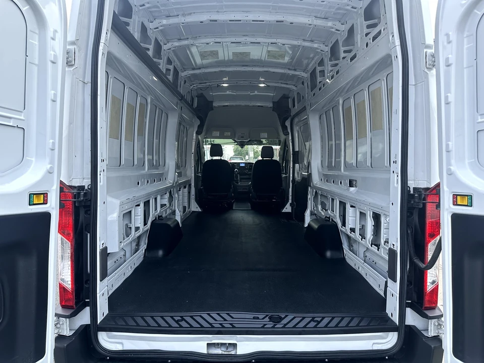 2024 Ford Transit - Image 16 of 28