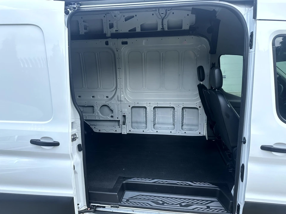 2024 Ford Transit - Image 15 of 28