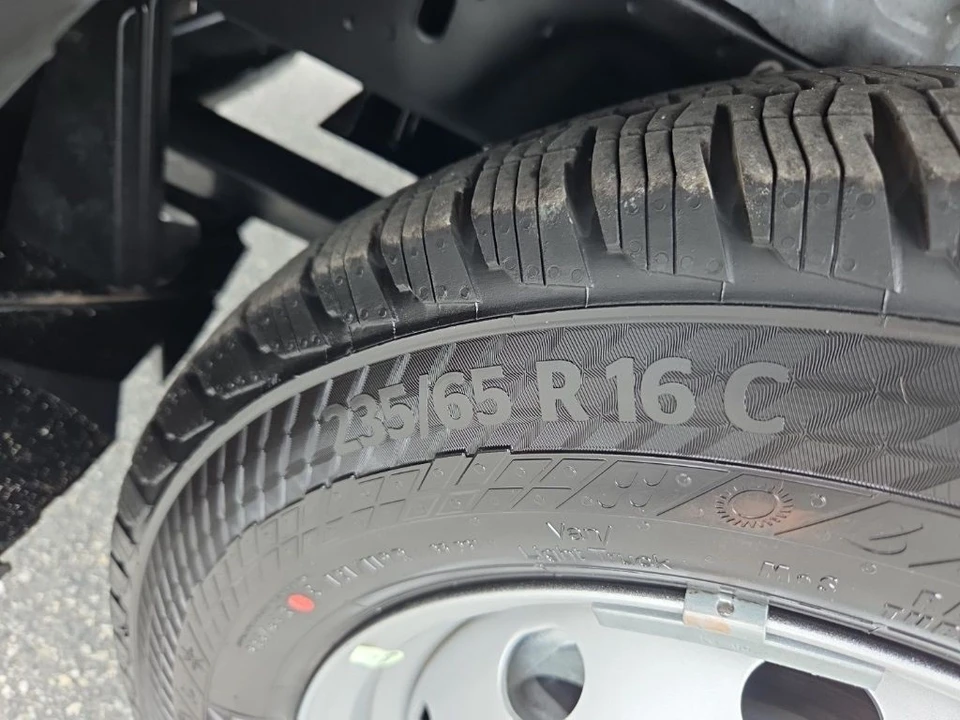 2024 Ford Transit - Image 28 of 31