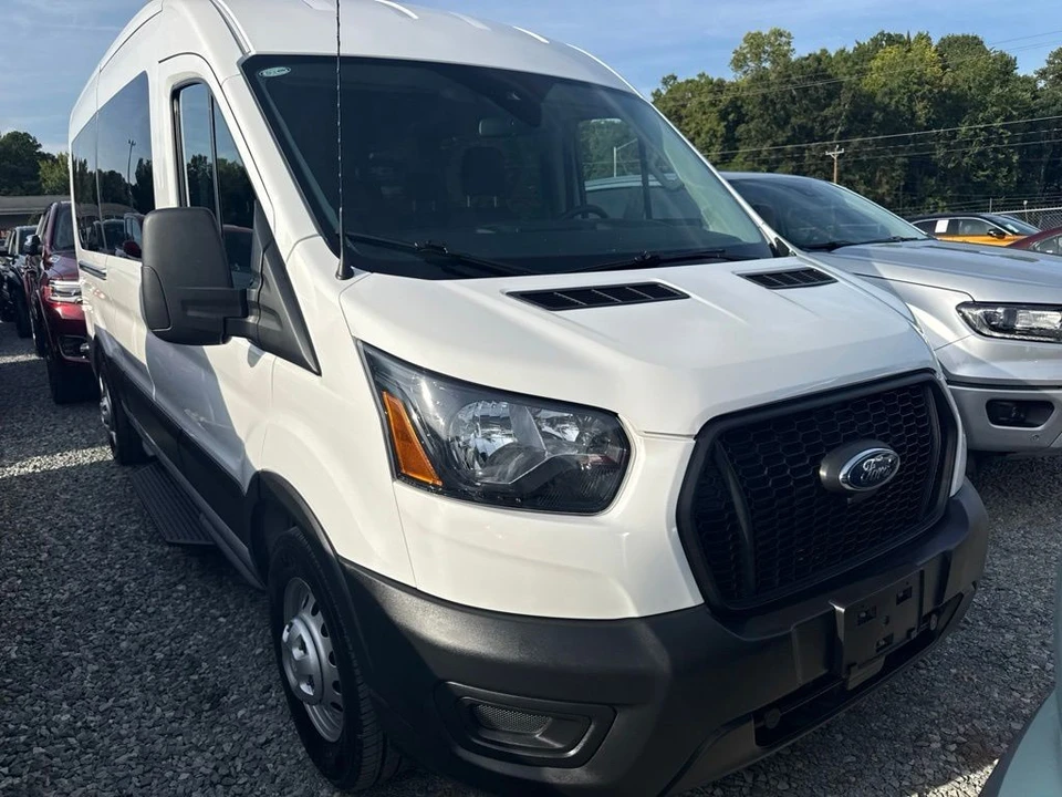 2024 Ford Transit - Image 2 of 5
