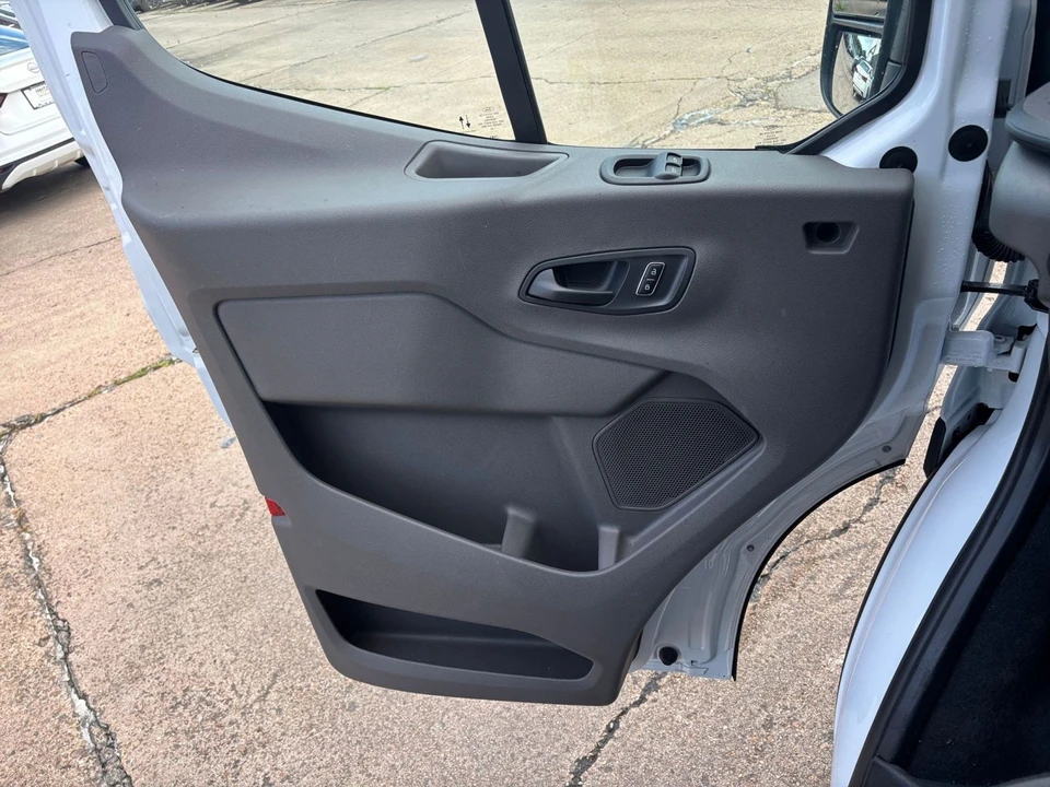 2024 Ford Transit - Image 19 of 31