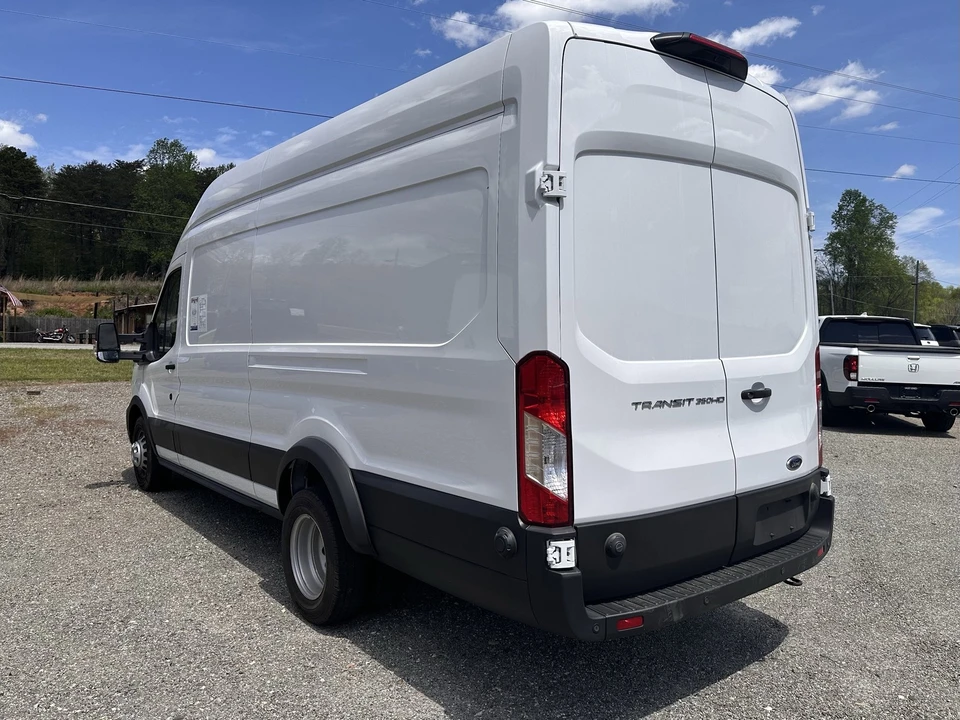 2024 Ford Transit - Image 8 of 26