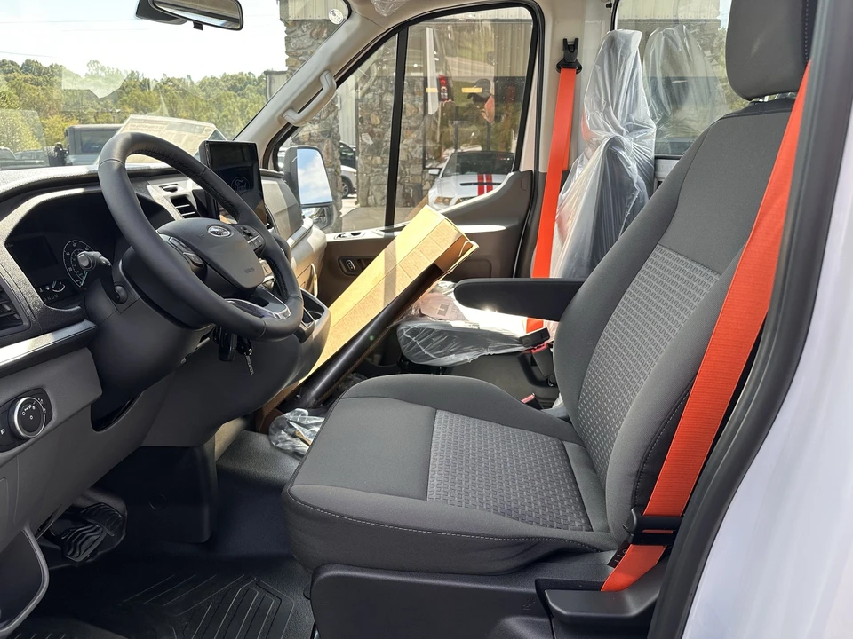 2024 Ford Transit - Image 8 of 12