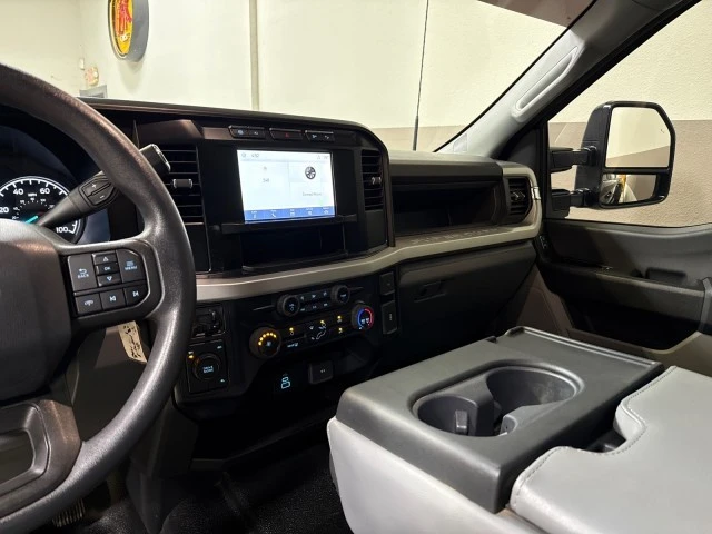 2024 Ford Super Duty 5th Gen - Image 19 of 21