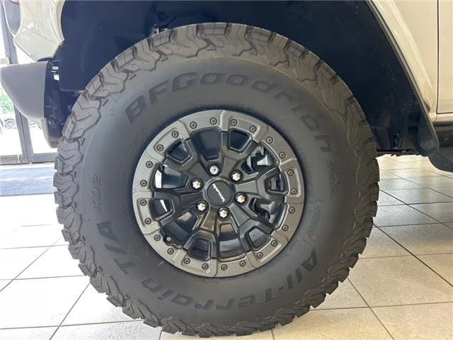 2024 Ford Bronco 6th Gen - Image 8 of 16