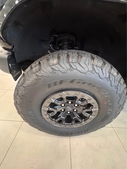 2024 Ford Bronco 6th Gen - Image 5 of 6