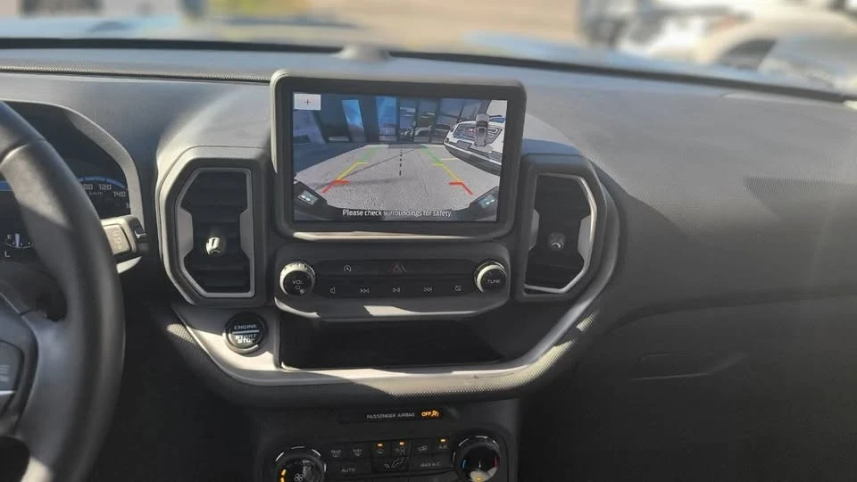 2024 Ford Bronco 6th Gen - Image 11 of 16