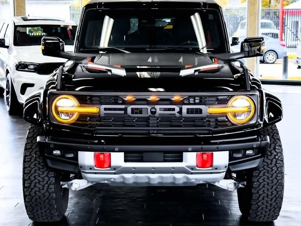 2024 Ford Bronco 6th Gen - Image 2 of 18