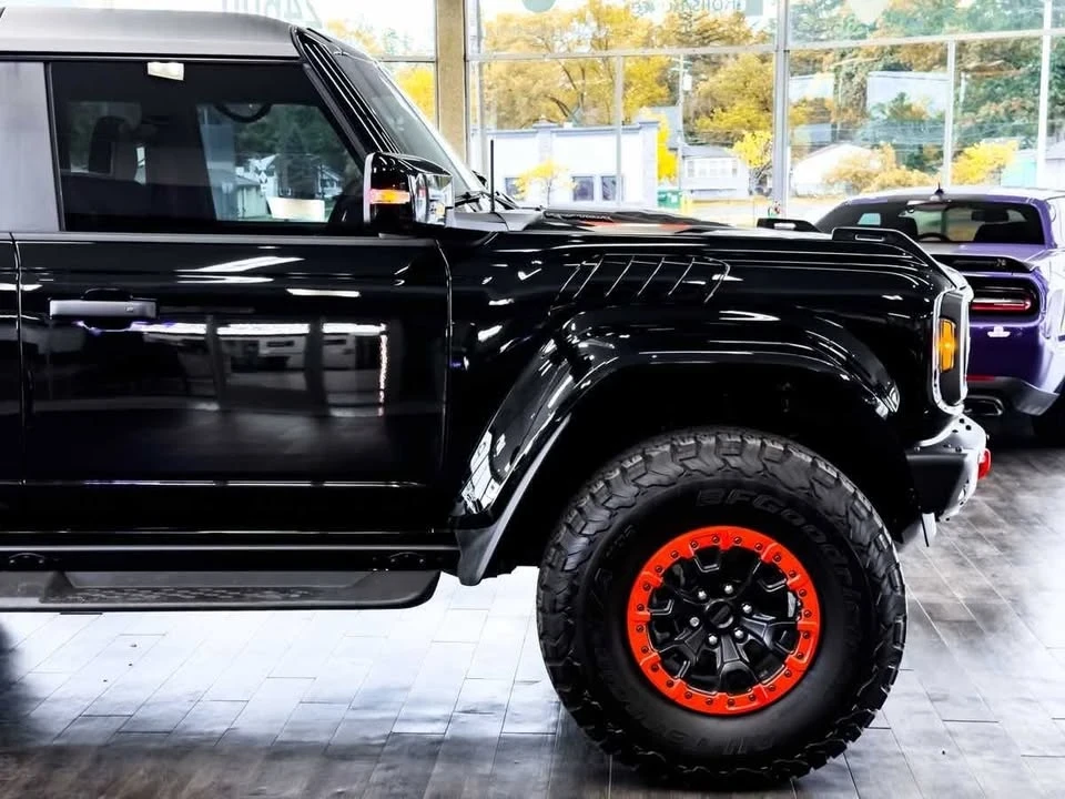 2024 Ford Bronco 6th Gen - Image 18 of 20