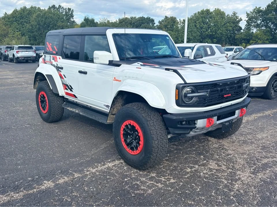 2024 Ford Bronco Raptor 6th Gen - Image 2 of 8