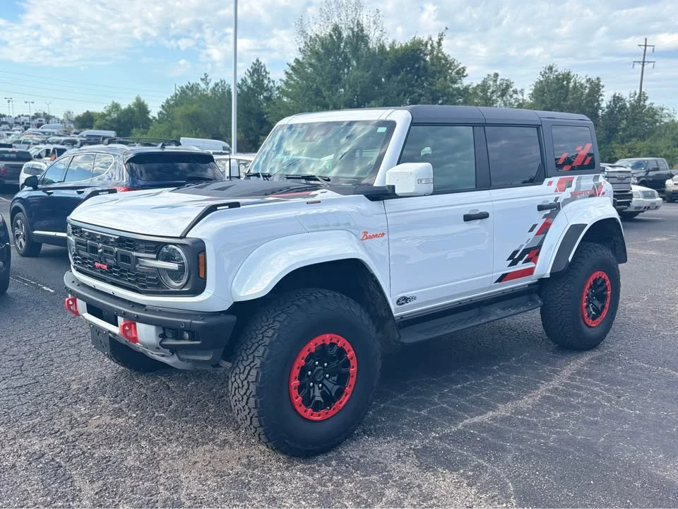 2024 Ford Bronco Raptor 6th Gen - Image 6 of 8