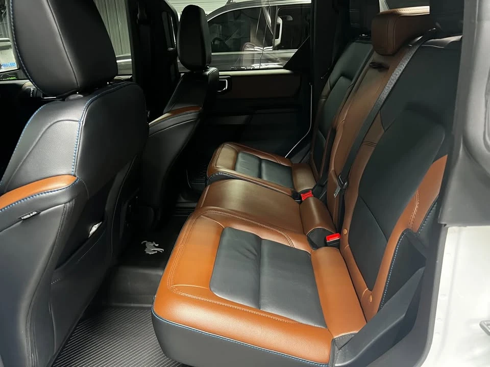 2024 Ford Bronco 6th Gen - Image 12 of 19