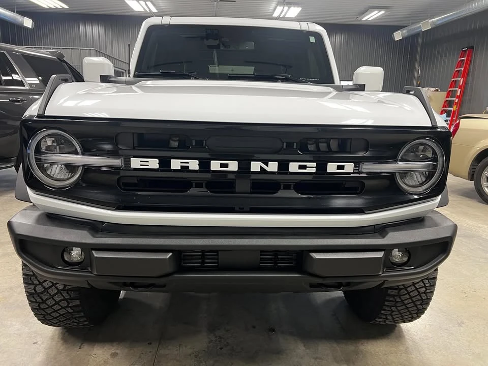 2024 Ford Bronco 6th Gen - Image 2 of 19
