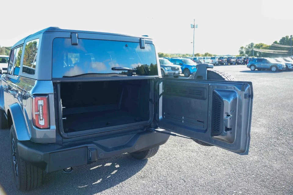 2024 Ford Bronco 6th Gen - Image 10 of 20