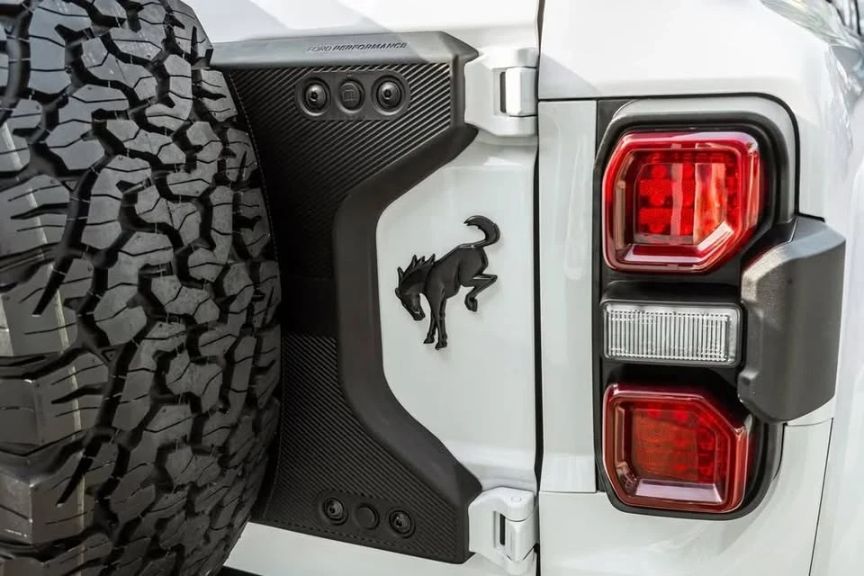 2024 Ford Bronco Raptor 6th Gen - Image 17 of 20