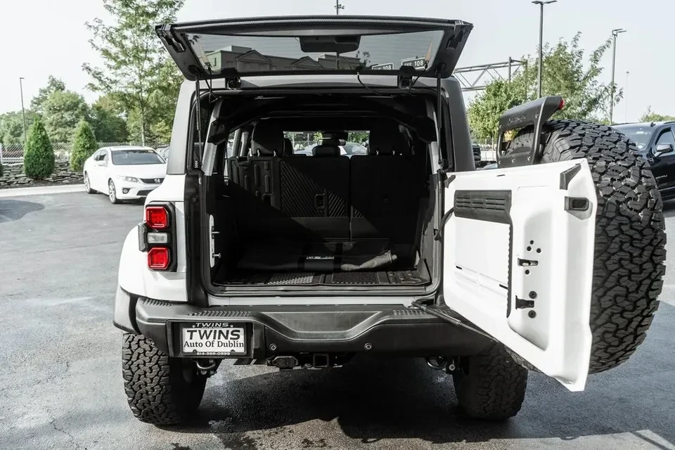 2024 Ford Bronco Raptor 6th Gen - Image 14 of 19