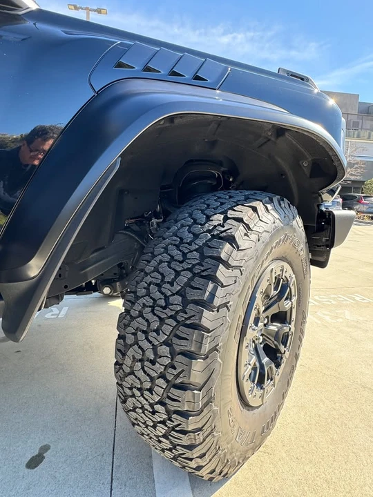 2024 Ford Bronco Raptor 6th Gen - Image 17 of 20