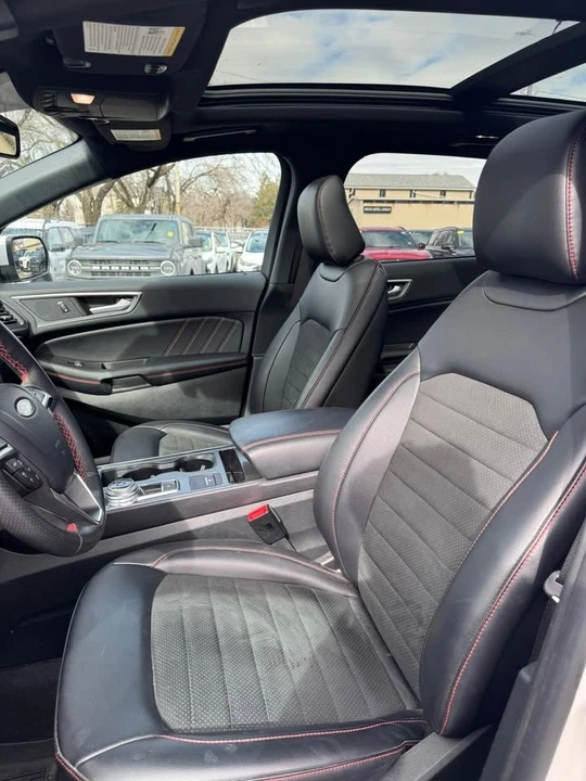 2024 Ford Edge - Image 8 of 12