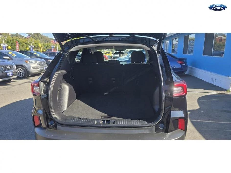 2024 Ford Escape - Image 12 of 17