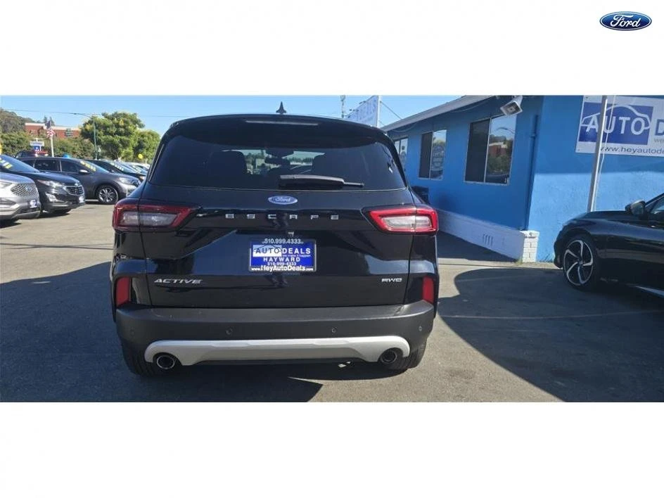 2024 Ford Escape - Image 11 of 17