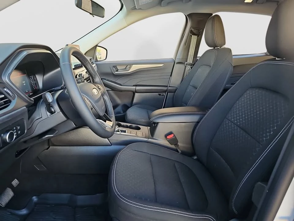2024 Ford Escape - Image 15 of 19