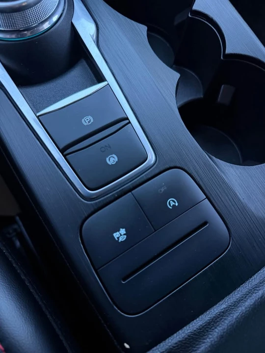 2024 Ford Escape - Image 9 of 14