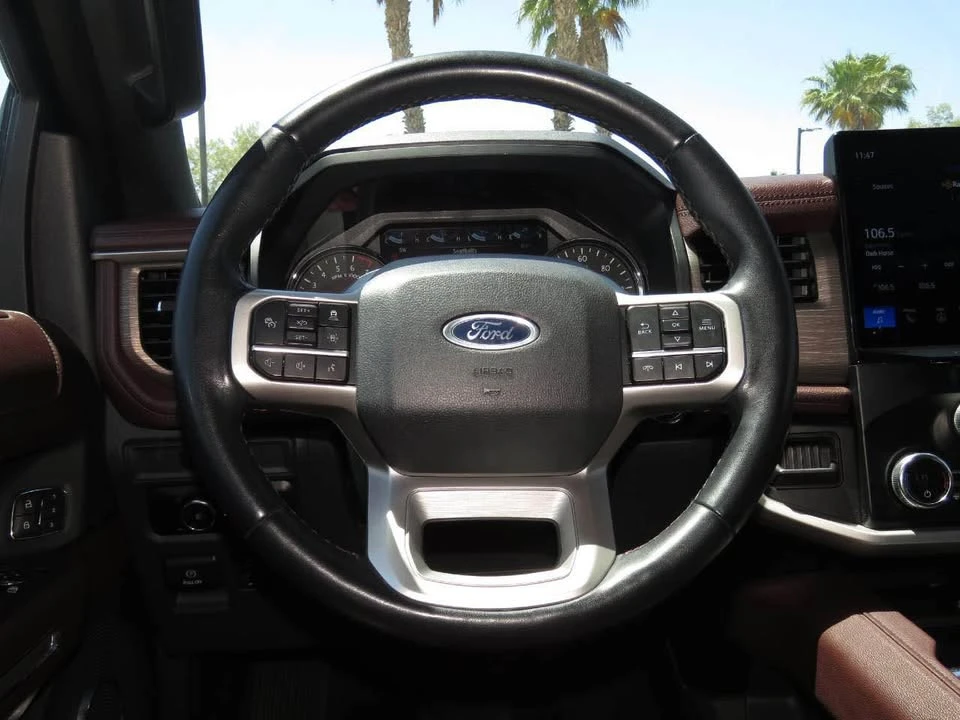 2024 Ford Expedition 4th Gen - Image 14 of 15
