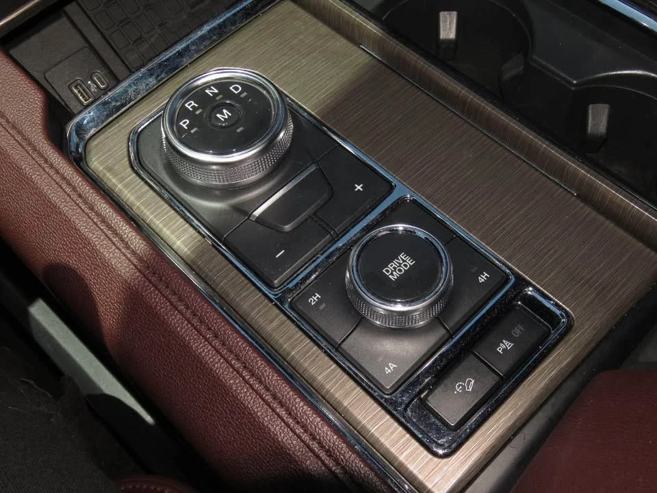 2024 Ford Expedition 4th Gen - Image 11 of 15