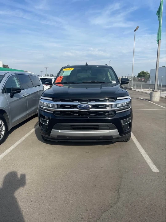 2024 Ford Expedition 4th Gen - Image 2 of 8