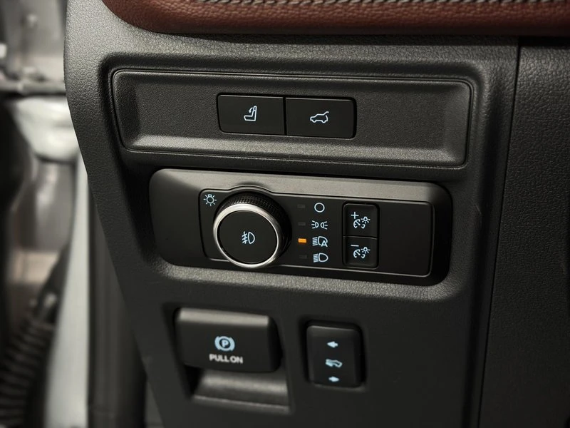 2024 Ford Expedition 5th Gen - Image 14 of 20