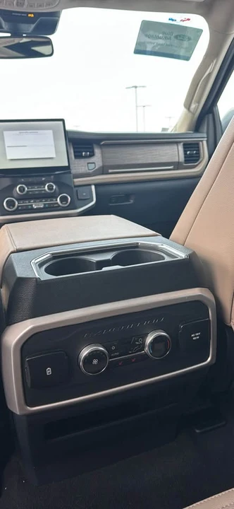 2024 Ford Expedition 5th Gen - Image 5 of 6