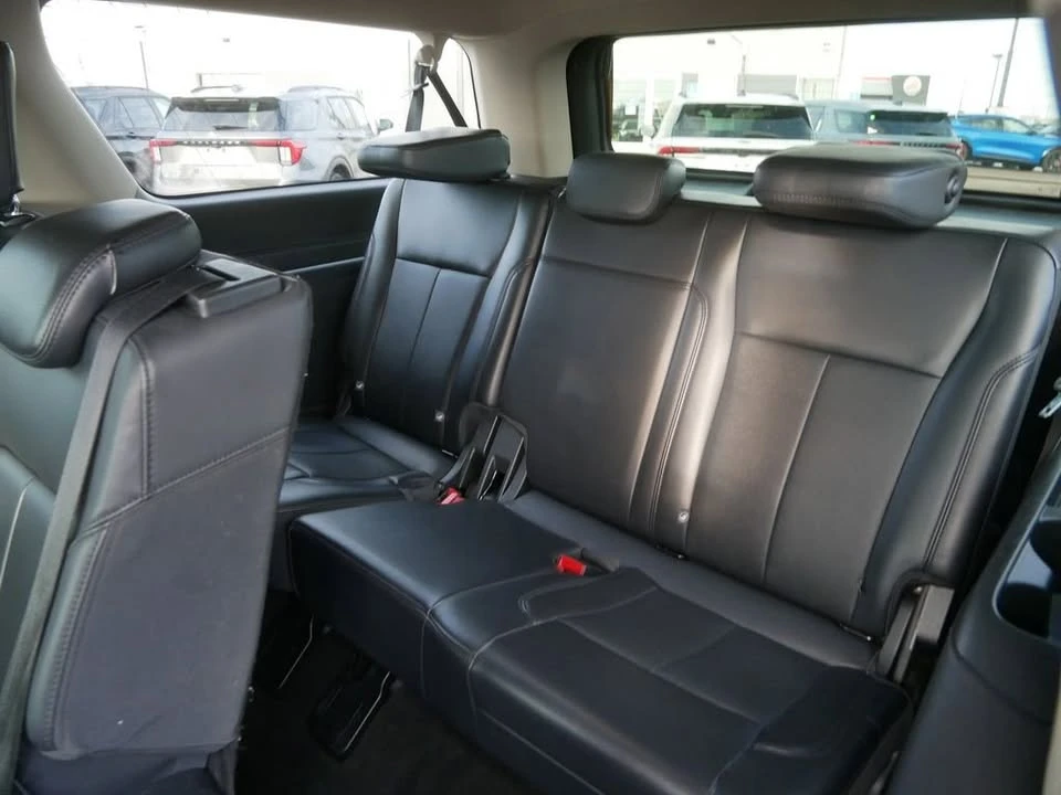 2024 Ford Expedition 4th Gen - Image 18 of 19