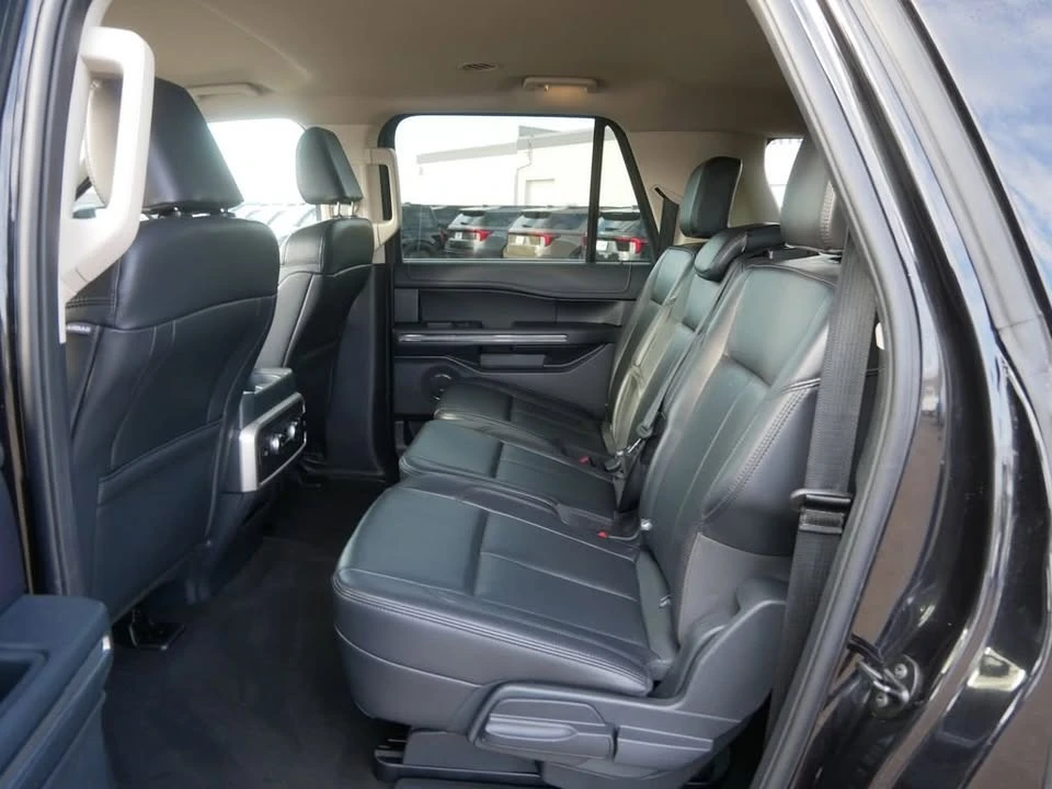 2024 Ford Expedition 4th Gen - Image 17 of 19