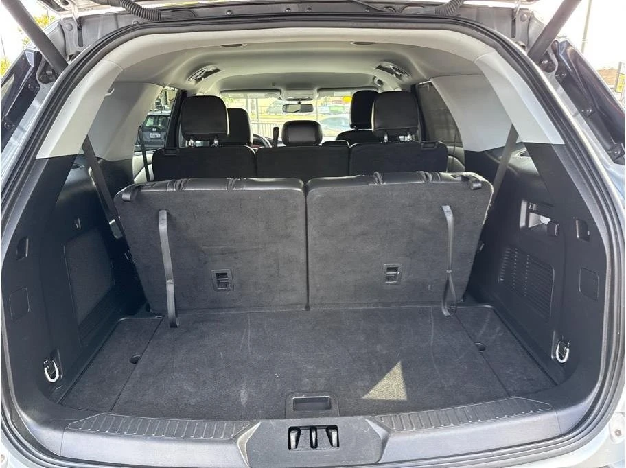 2024 Ford Explorer 6th Gen - Image 12 of 20