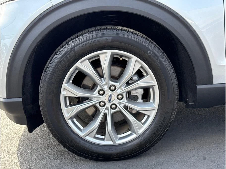 2024 Ford Explorer 6th Gen - Image 13 of 20