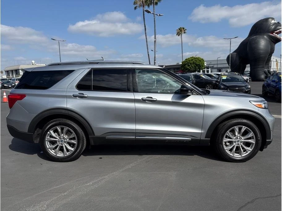 2024 Ford Explorer 6th Gen - Image 15 of 20