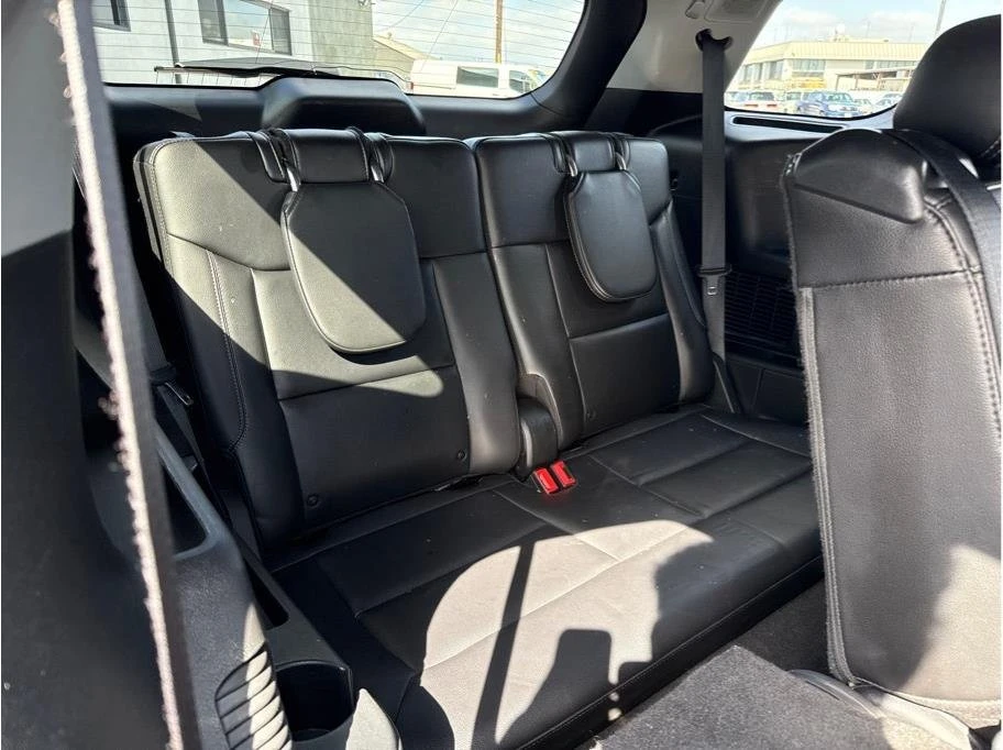2024 Ford Explorer 6th Gen - Image 8 of 20