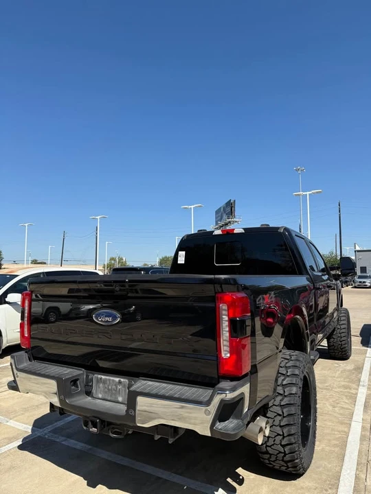 2024 Ford Super Duty 5th Gen - Image 4 of 11