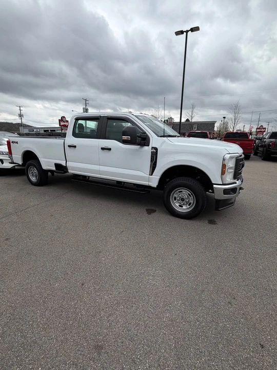 2024 Ford Super Duty 5th Gen - Image 2 of 5